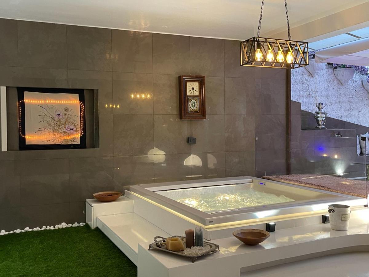 Last Minute Garden And Jacuzzi,the Most Gorgeus !adult Only Appartamento *