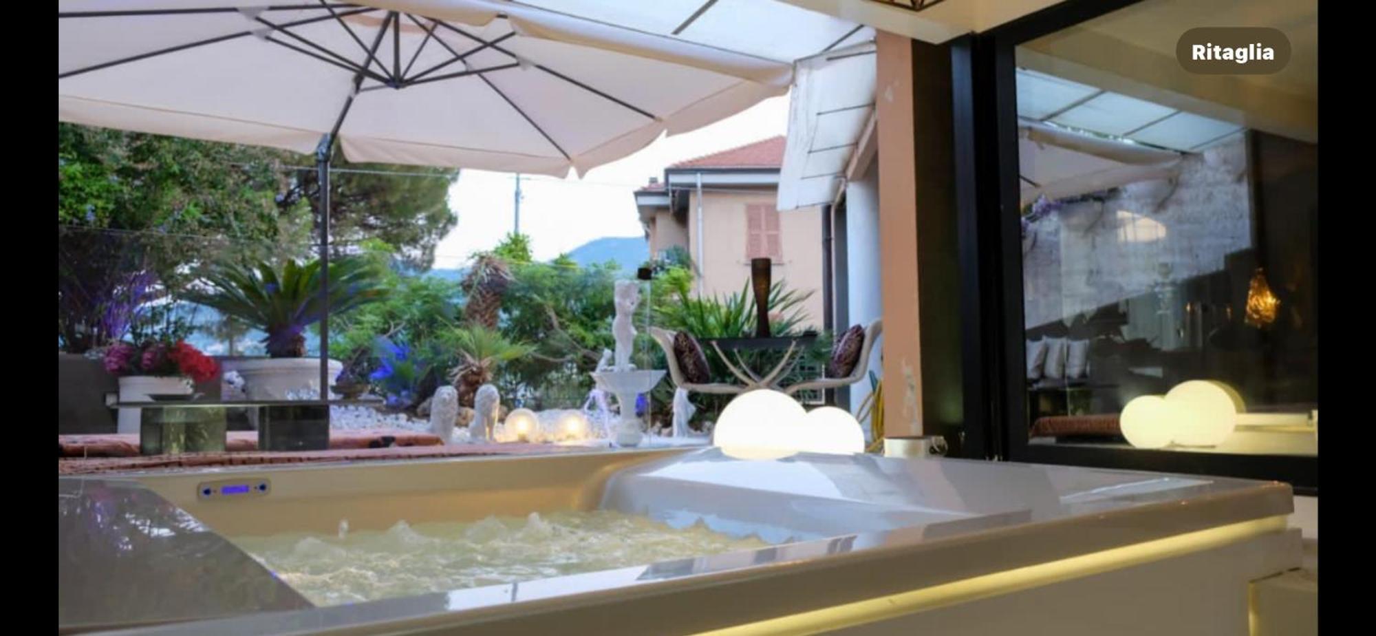Appartamento Last Minute Garden And Jacuzzi,the Most Gorgeus !adult Only La Spezia